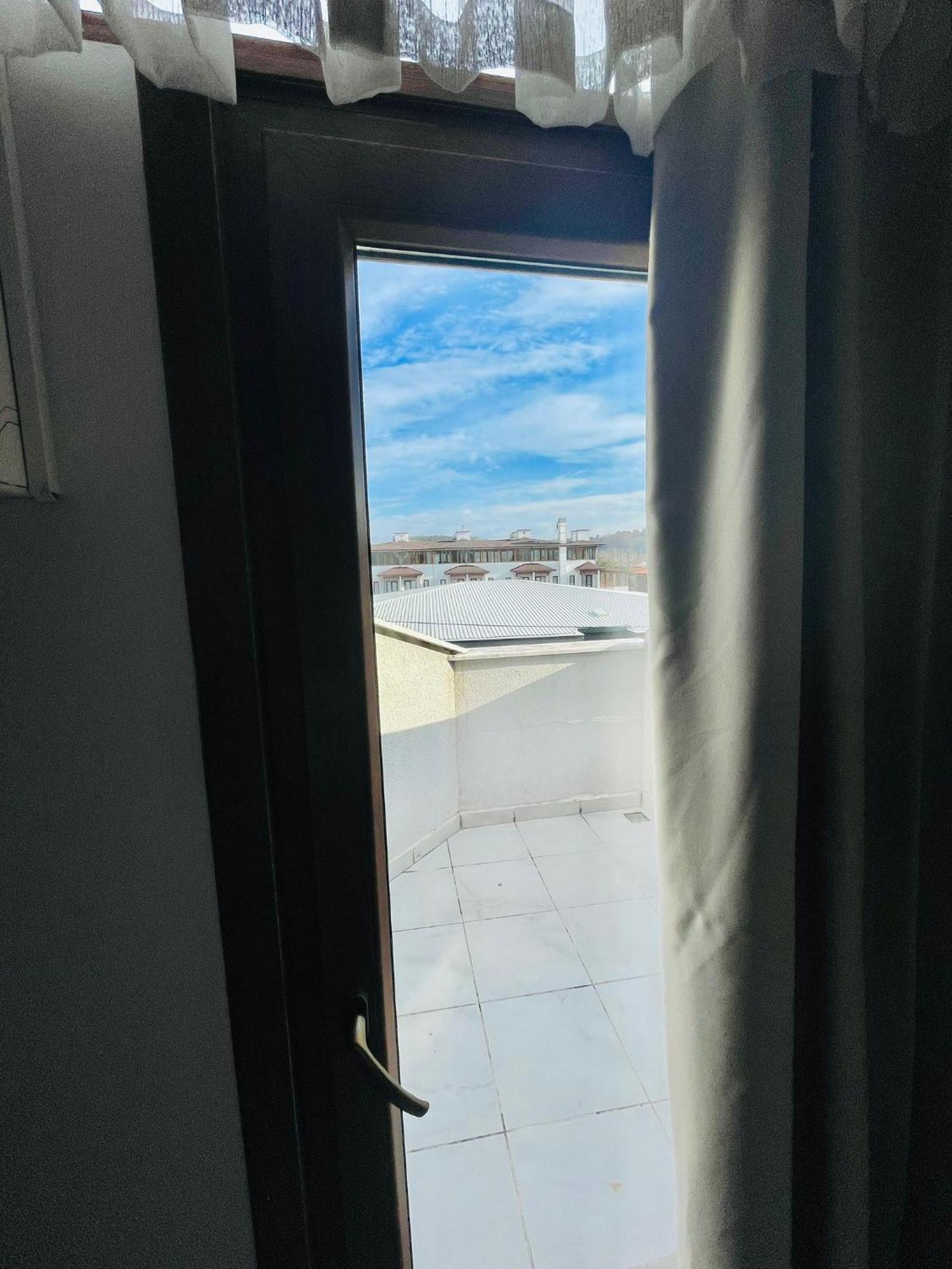 Agva Manolyam Otel Bagian luar foto