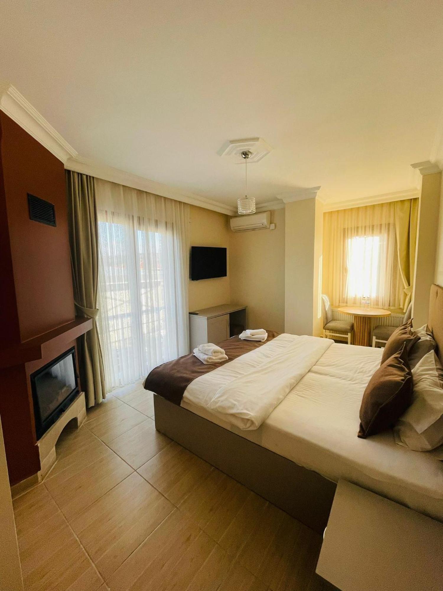 Agva Manolyam Otel Bagian luar foto